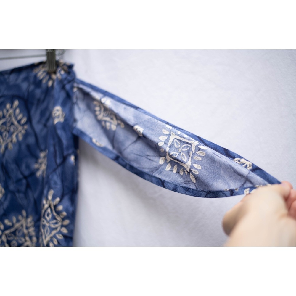 Vtg Express Wrap Skirt M Blue Batik Rayon Maxi Resort Coastal Boho Beach USA Y2K - Picture 2 of 10